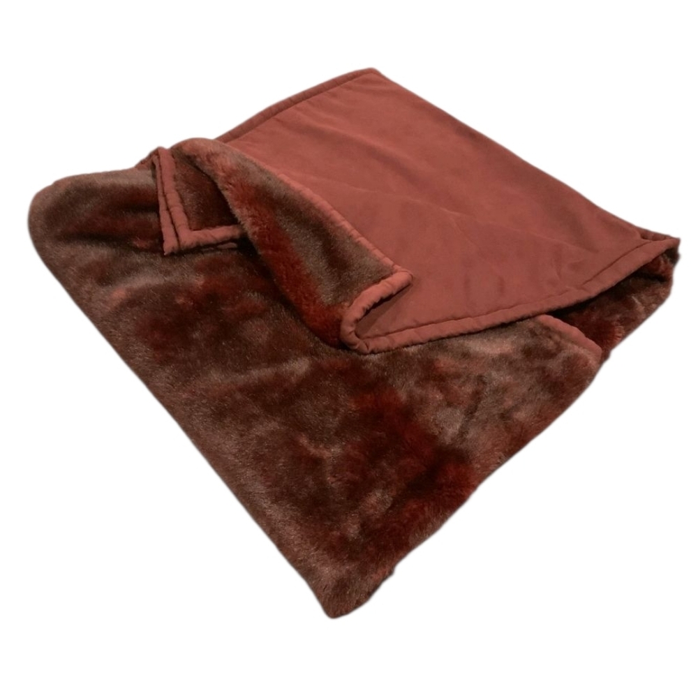POTTERY BARN THROW BLANKET BURGUNDY RED MAROON FAUX FUR SUEDE Soft Plush‎
